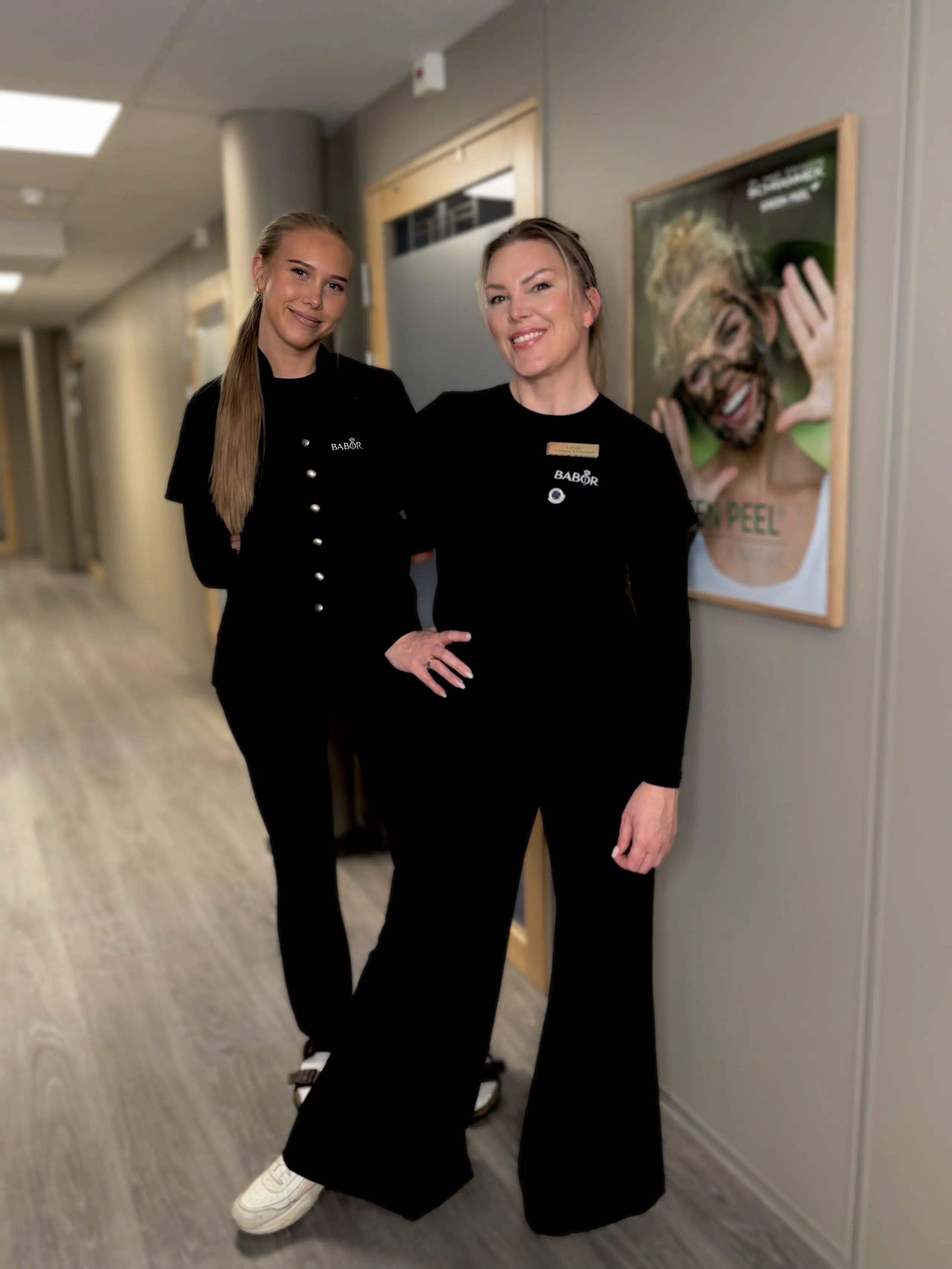 Ansatte hos Lindas fotterapi og hud